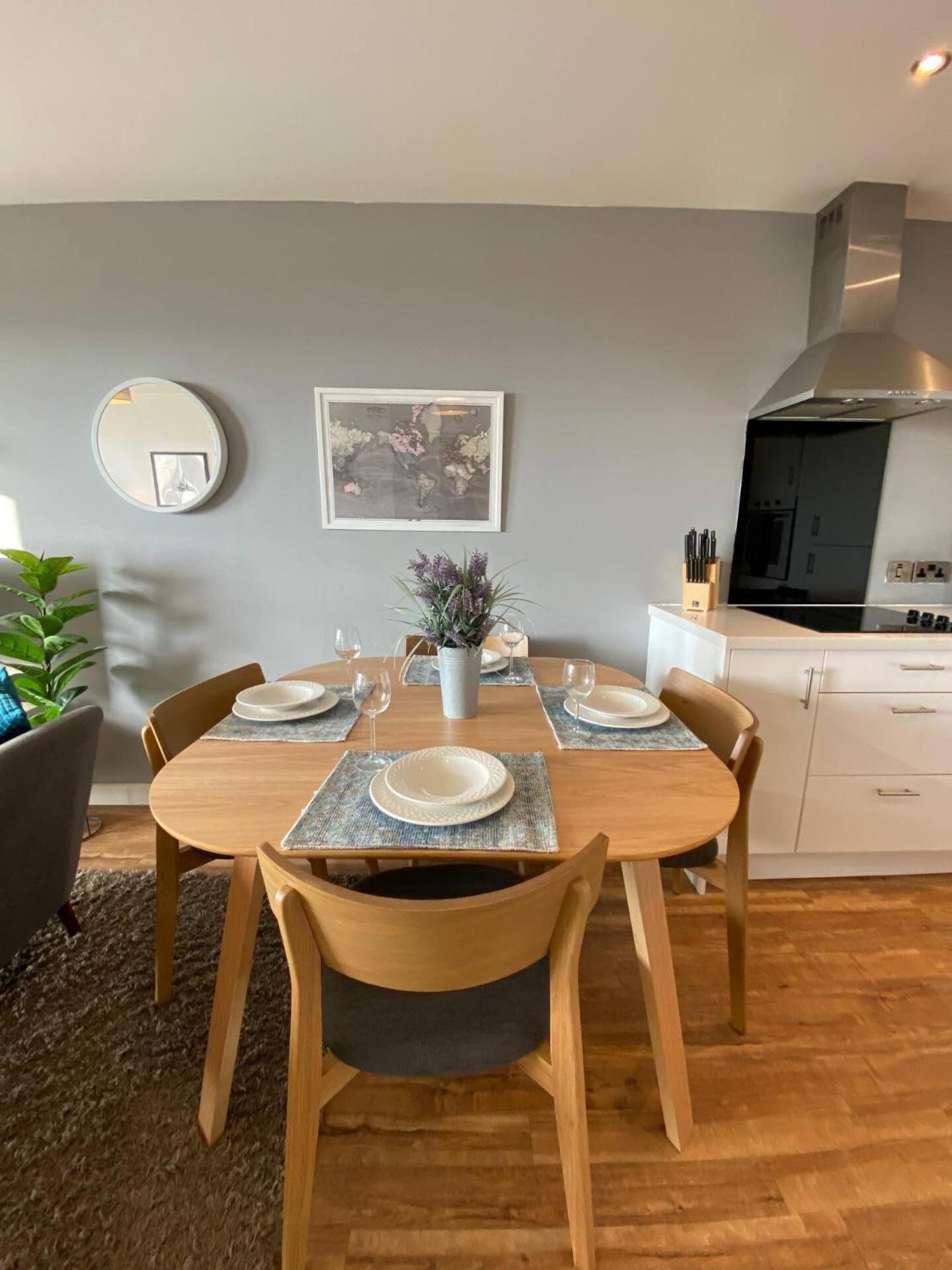 Stunning Mersey View Flat W Parking In Ліверпуль Екстер'єр фото
