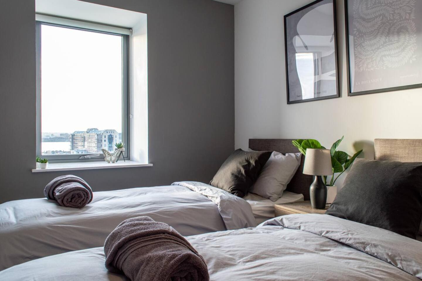Stunning Mersey View Flat W Parking In Ліверпуль Екстер'єр фото